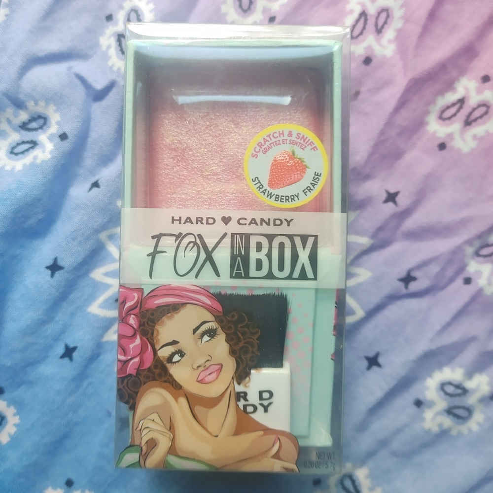 New unopened Hard Candy Fox in a Box baked blush in girl next door shade